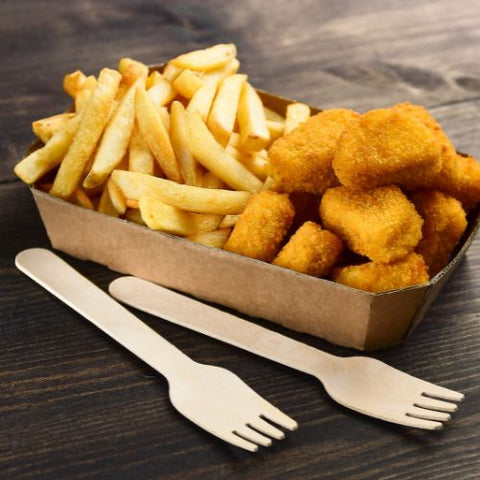 Pommes mit chicken nuggets